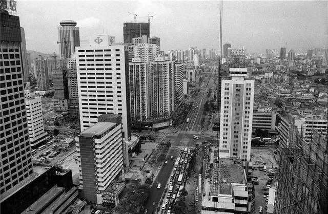 纪念基建工程兵集体转业35周年主题摄影展将在深圳开幕(图5) 纪念基建工程兵集体转业35周年主题摄影展将在深圳开幕(图5)