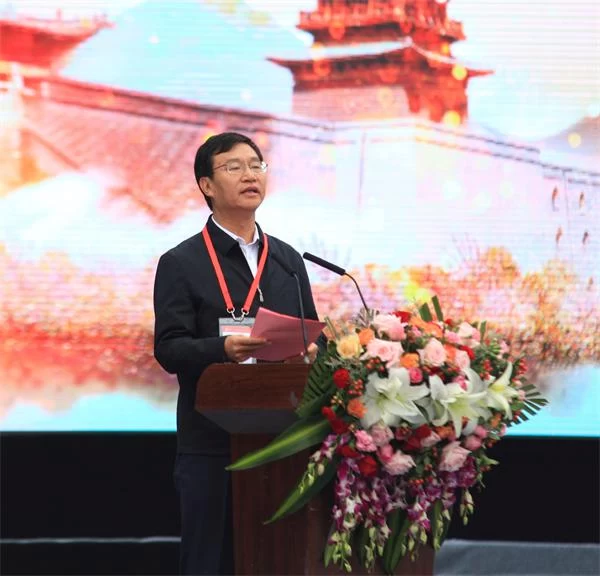 第二届世界酒文化博览会盛大开幕(图2) 第二届世界酒文化博览会盛大开幕(图2)