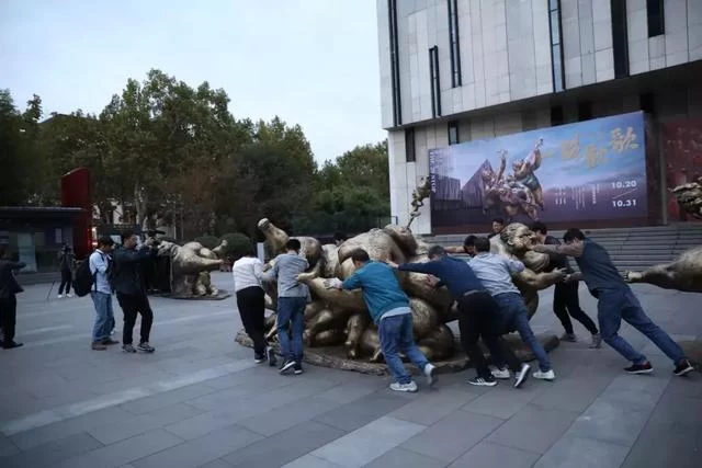 众艳亮相金陵——“一路欢歌——许鸿飞雕塑世界巡展·南京站”启幕(图22)
