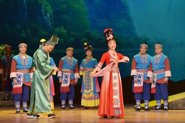 壮乡优秀剧目在京展演掀起“广西风潮”(图2) 壮乡优秀剧目在京展演掀起“广西风潮”(图2)