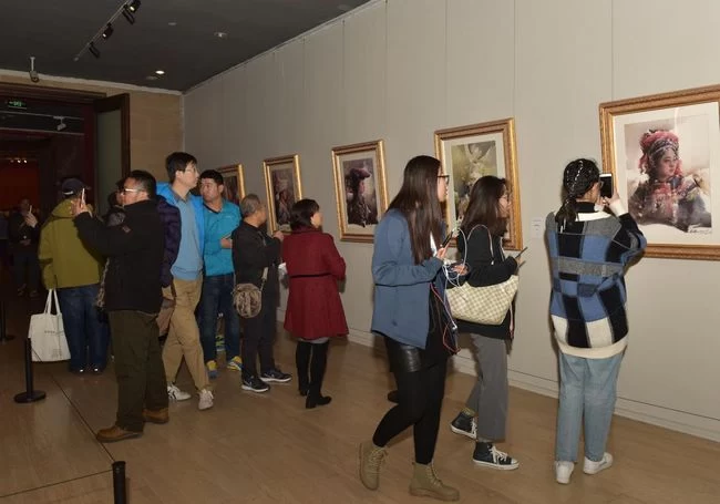 黄华兆水彩艺术作品展在中国美术馆展出(图2)