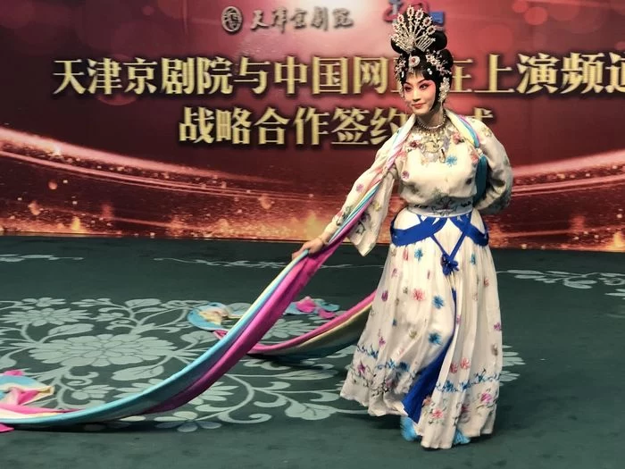 中国网正在上演平台与天津京剧院战略合作签约仪式在津举行(图6) 中国网正在上演平台与天津京剧院战略合作签约仪式在津举行(图6)