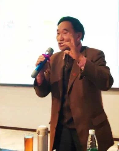 将军学者当学生 陈红涛教授五环养生功法研修三班成功开班(图6) 将军学者当学生 陈红涛教授五环养生功法研修三班成功开班(图6)