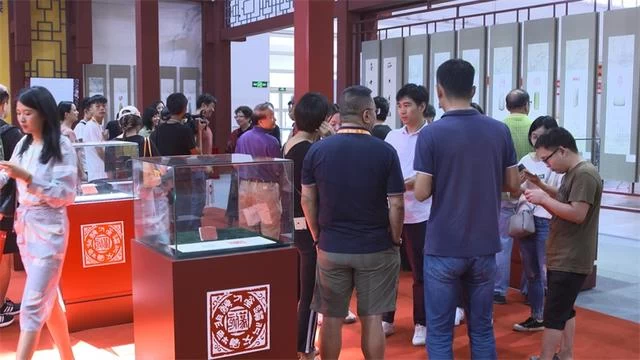 方寸之间展现时代风貌——第四届骆芃芃师生篆刻书法艺术展在京开幕(图4)