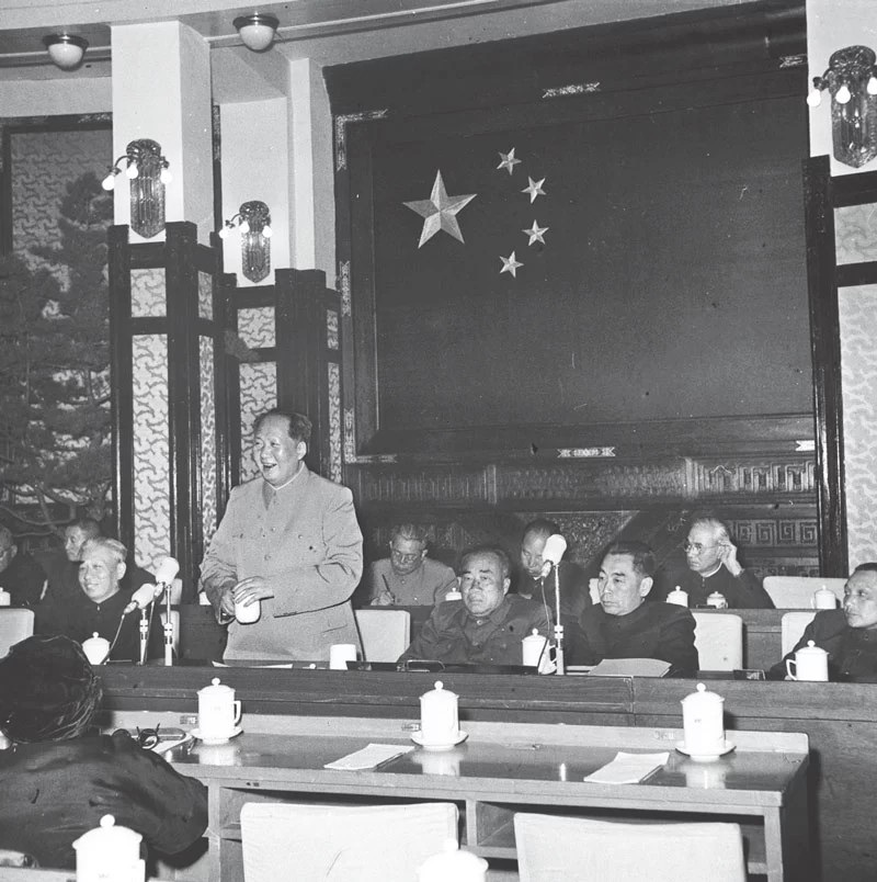 思想之光指引中国实现伟大飞跃(图2)