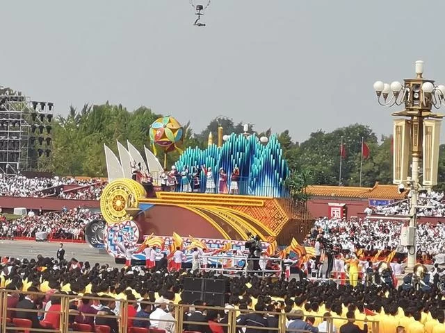 “壮美广西”彩车传递壮乡心声(图3)