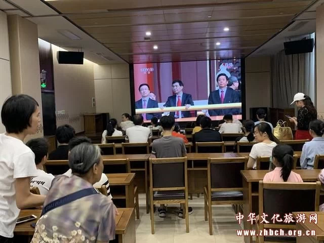 广西文旅系统干部群众热议国庆庆典(图4)