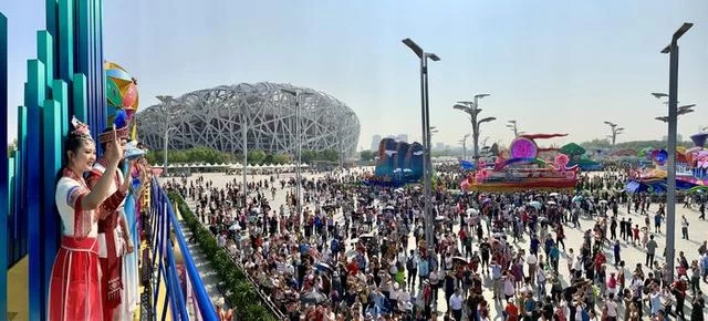 “心随彩车到壮乡”——各地群众热议国庆70周年广西彩车(图7) “心随彩车到壮乡”——各地群众热议国庆70周年广西彩车(图7)