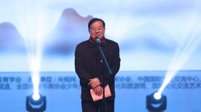 第四届“全球华人少年书法大会”总决赛圆满收官(图14) 第四届“全球华人少年书法大会”总决赛圆满收官(图14)