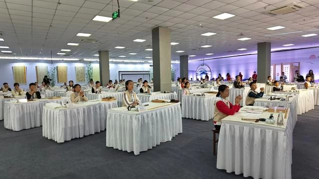 第四届“全球华人少年书法大会”总决赛圆满收官(图2) 第四届“全球华人少年书法大会”总决赛圆满收官(图2)