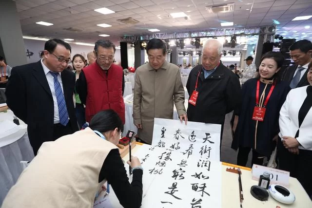 第四届“全球华人少年书法大会”总决赛圆满收官(图8) 第四届“全球华人少年书法大会”总决赛圆满收官(图8)