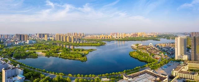 示范引领的历史跨越——来自人文黄冈的时代报告(图1)