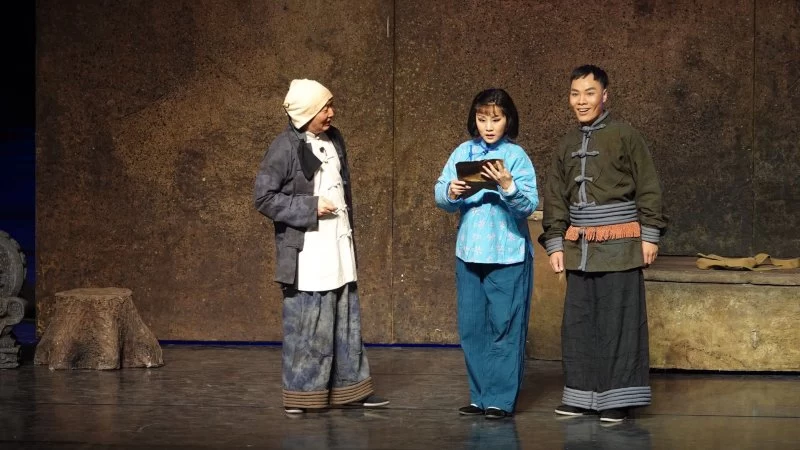 第九届北京市文学艺术奖舞台艺术获奖剧目展演开幕(图2) 第九届北京市文学艺术奖舞台艺术获奖剧目展演开幕(图2)