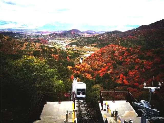 八达岭长城:雄关巍峨尽沧桑 红叶妆点更灿烂(图6) 八达岭长城:雄关巍峨尽沧桑 红叶妆点更灿烂(图6)