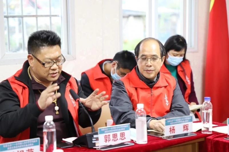 “乌蒙见证”——诗人走进毕节创作采风助力脱贫攻坚(图2) “乌蒙见证”——诗人走进毕节创作采风助力脱贫攻坚(图2)