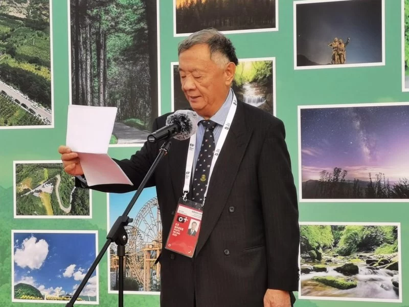 摄影为媒、图像表达,璀璨星空讲述宁夏生态故事 ——"神奇宁夏 星星故乡"专题摄影展登陆北京国际摄影周(图2) 摄影为媒、图像表达,璀璨星空讲述宁夏生态故事 ——"神奇宁夏 星星故乡"专题摄影展登陆北京国际摄影周(图2)