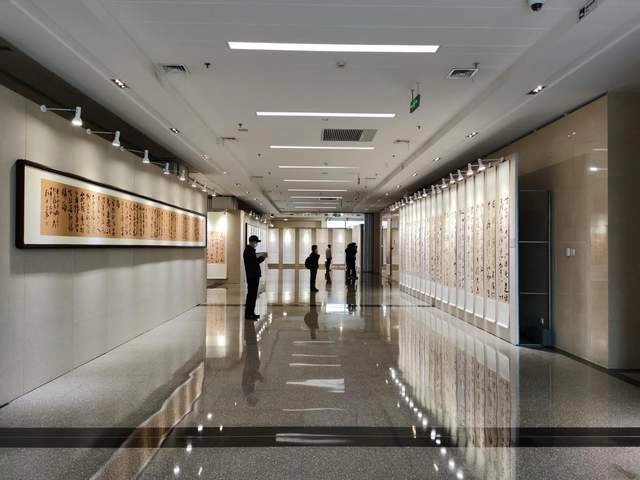 王振书法展“绿水青山”巨幅大字受好评(图5)