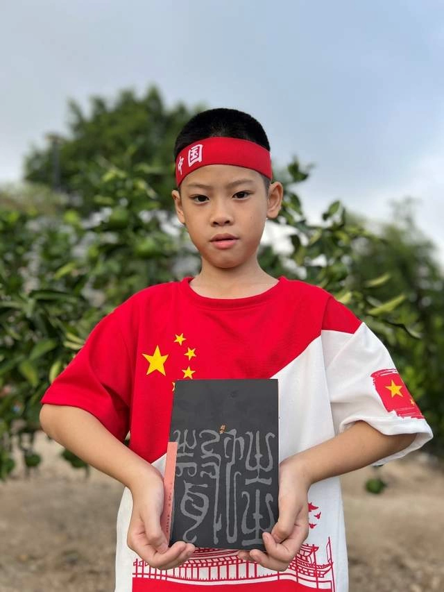 听取蛙声一片——读青弘《蛙声》(图2)