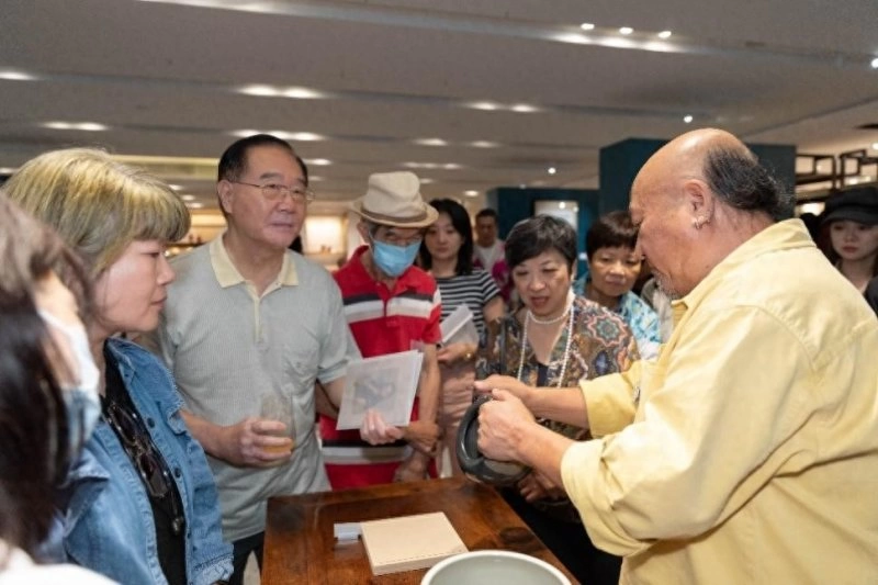 中艺画廊 | 云南建水陶艺及水墨人物展(图2) 中艺画廊 | 云南建水陶艺及水墨人物展(图2)