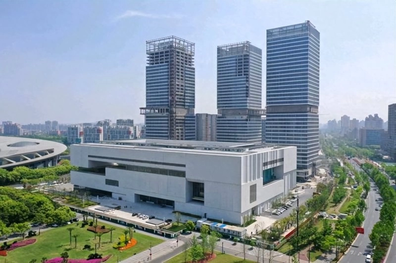 上海博物馆东馆公共艺术全球征集大赛学委会会议和论坛举行(图1) 上海博物馆东馆公共艺术全球征集大赛学委会会议和论坛举行(图1)
