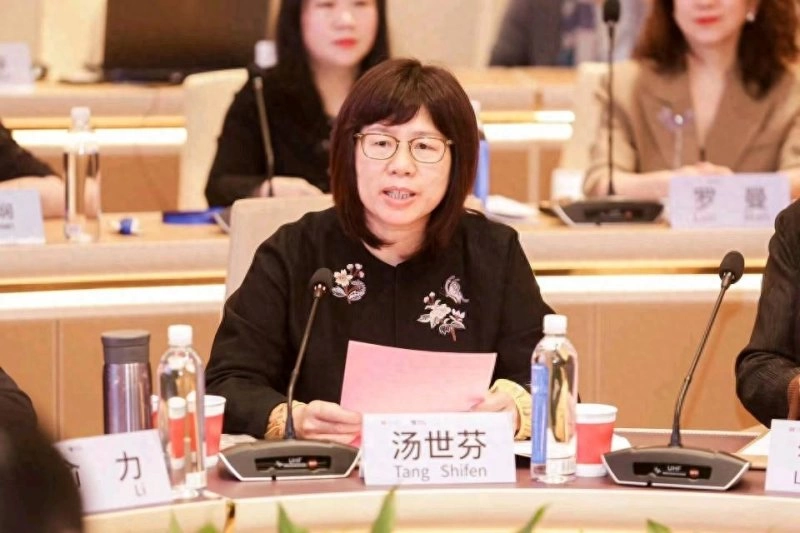 上海博物馆东馆公共艺术全球征集大赛学委会会议和论坛举行(图7) 上海博物馆东馆公共艺术全球征集大赛学委会会议和论坛举行(图7)