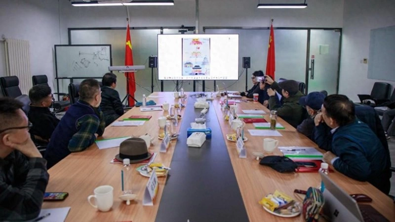 大众以画笔绘出多彩中轴(图1) 大众以画笔绘出多彩中轴(图1)