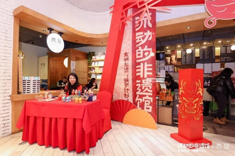 北京东城推出流动的非遗馆,打造“非遗焕新”融合新模式(图1) 北京东城推出流动的非遗馆,打造“非遗焕新”融合新模式(图1)
