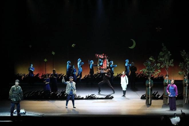 赣南采茶戏《一个人的长征》晋京展演:展现淳朴劳动人民形象 传承红色信仰力量(图10) 赣南采茶戏《一个人的长征》晋京展演:展现淳朴劳动人民形象 传承红色信仰力量(图10)