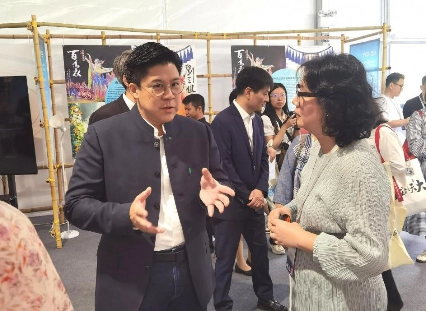 发掘演艺人才与优质项目,构建青年艺术家孵化平台——聚橙集团携“卧龙计划”亮相香港演艺博览(图5) 发掘演艺人才与优质项目,构建青年艺术家孵化平台——聚橙集团携“卧龙计划”亮相香港演艺博览(图5)