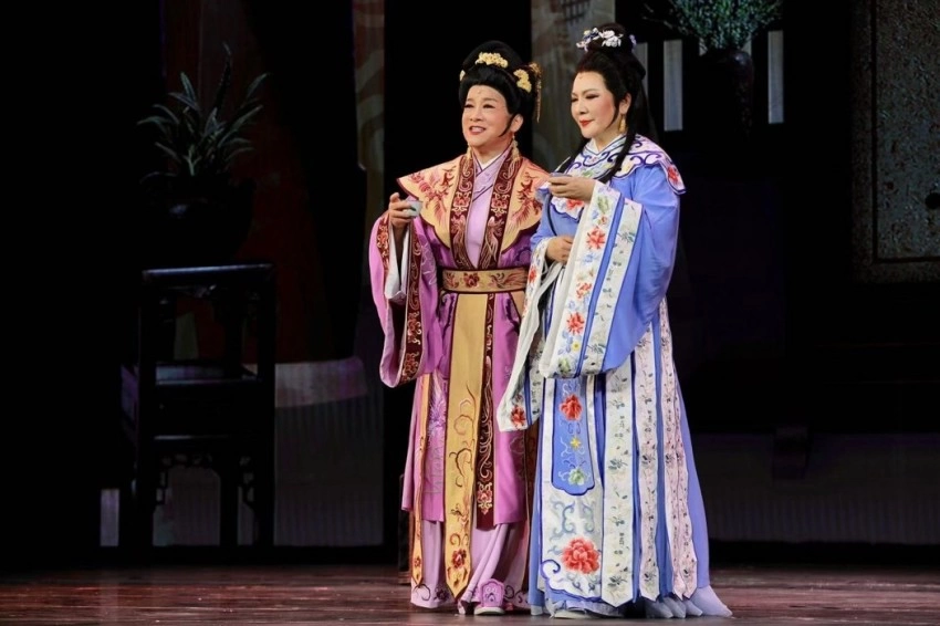 新版古琴音乐剧《蔡文姬》演绎旷世才女别愁爱恨(图5) 新版古琴音乐剧《蔡文姬》演绎旷世才女别愁爱恨(图5)