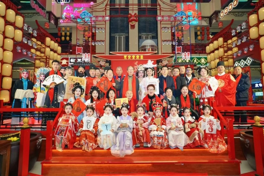 文化学者齐聚长安霓裳里 共话文化传承(图5) 文化学者齐聚长安霓裳里 共话文化传承(图5)