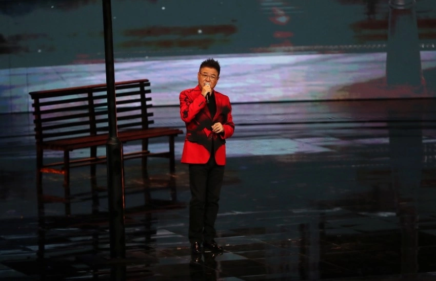 李雪健、刘莉莉、金响携情景歌曲《你是我的家》亮相《2025年全球华侨华人春节大联欢》(图10)