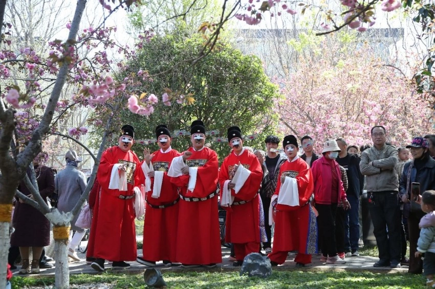 第十一届鹤壁樱花季启幕 以“樱花+”激活文旅消费全链条(图5)