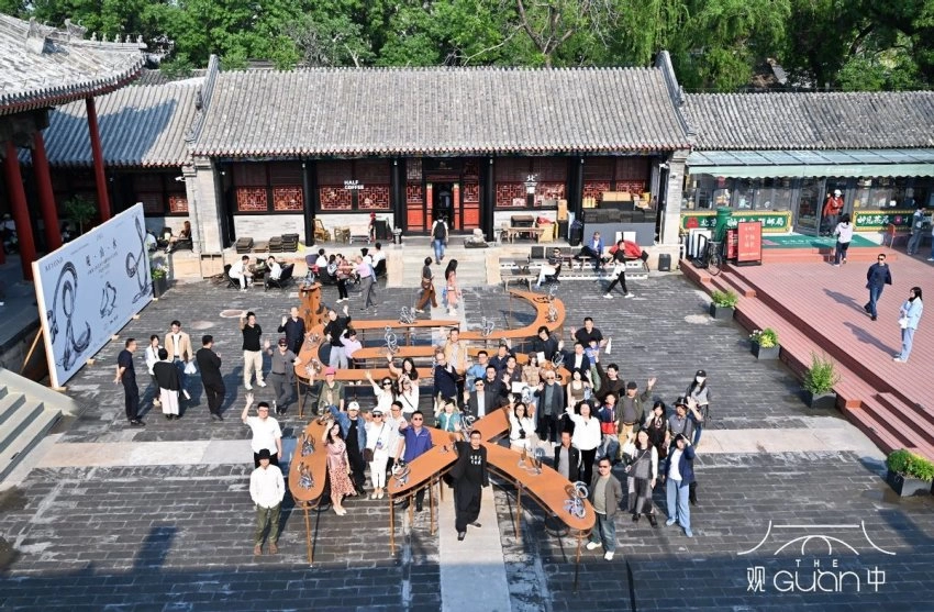 来观中，观山水：以文字雕塑重构当代山水精神(图2)