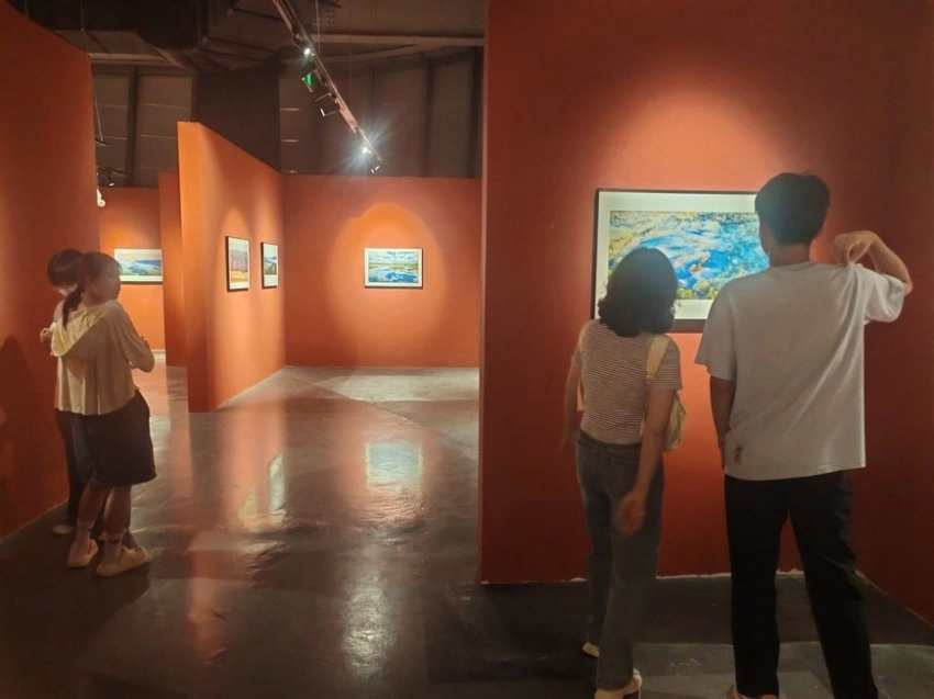 “大美伊春·魅力丰林”四季风光摄影作品展武汉站启幕(图3)