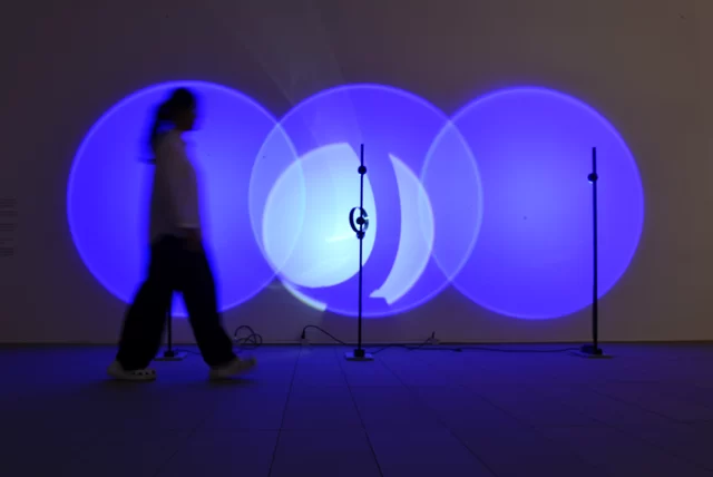 2025北京国际设计周｜马德里主宾城市展《光之线条（The Line Dreams）》正式开幕(图11)