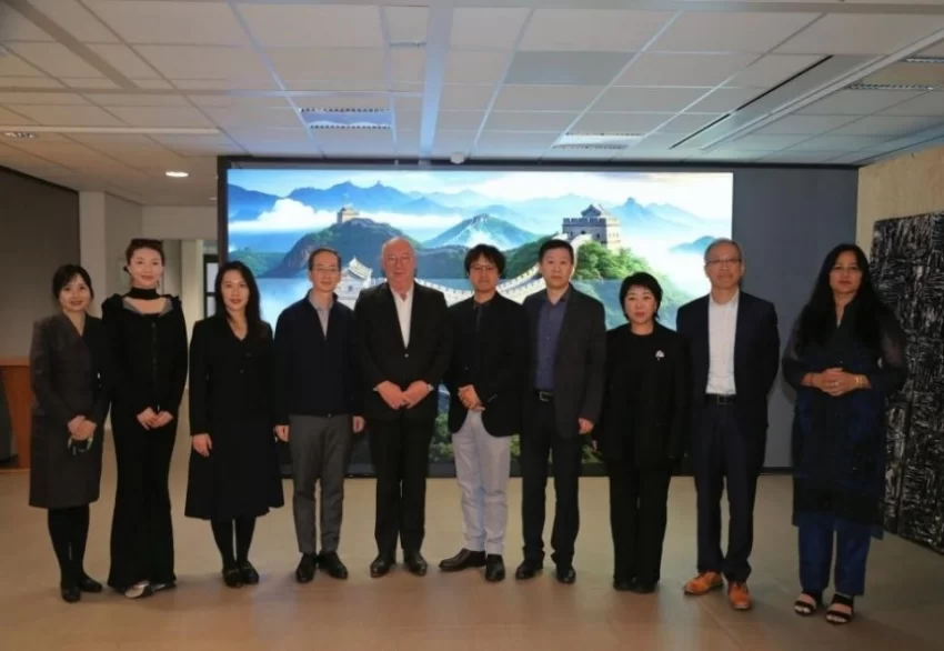 国家艺术基金资助项目——“纸语千年 艺韵华章”中国纸本艺术国际巡展在荷兰海牙举办(图2) 国家艺术基金资助项目——“纸语千年 艺韵华章”中国纸本艺术国际巡展在荷兰海牙举办(图2)