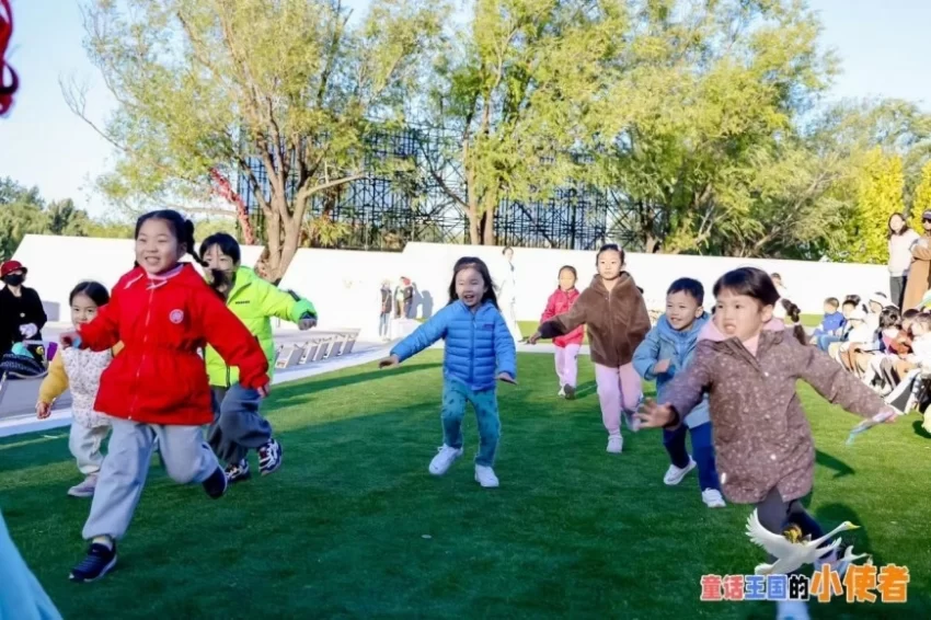 中丹童趣艺术共创“童话王国的小使者”系列活动在京启动(图13) 中丹童趣艺术共创“童话王国的小使者”系列活动在京启动(图13)
