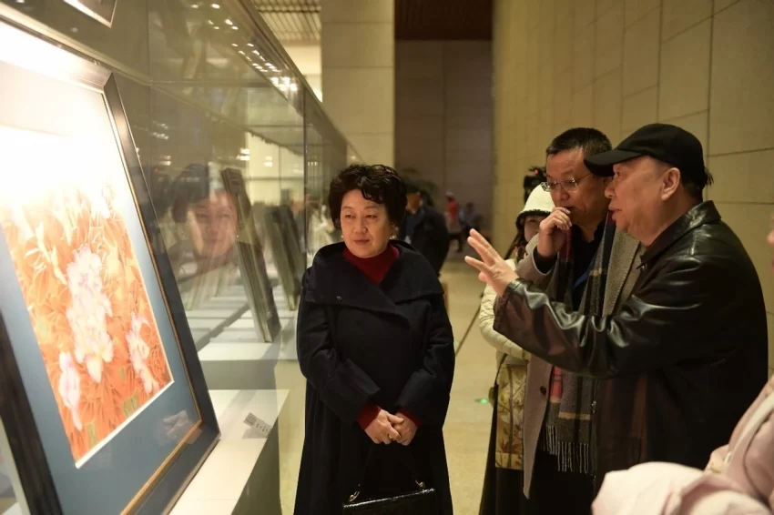 倡扬东方新古典美学：“诗心万象——张闻冰陶瓷艺术展”在京启幕(图6)