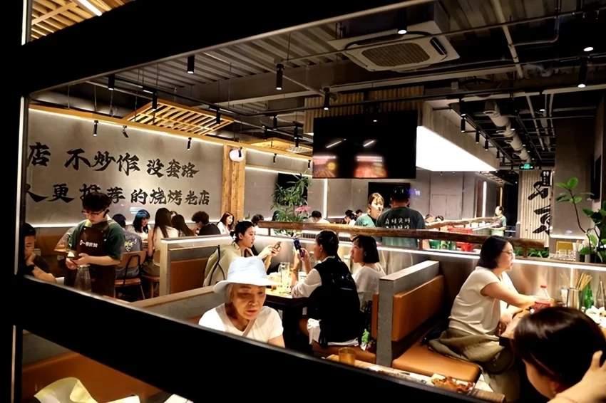 万红路慢生活入选北京第五批“深夜食堂”，打造夜经济新地标(图2)