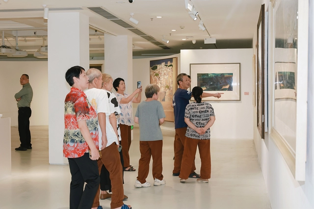 “信仰长歌”纪念红军长征胜利90周年暨弘扬长征精神作品巡展首展在岭南画派