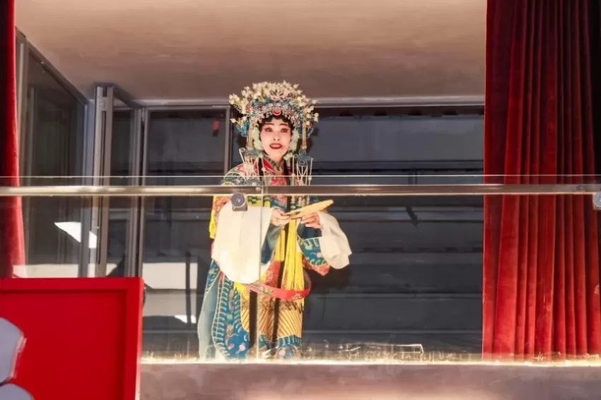 798南门——慢生活商业街区打造沉浸式艺术夜(图5)