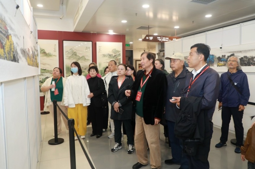 “中轴气象耀京华——杨留义北京中轴线百米长卷主题分享会”在京举办(图4)