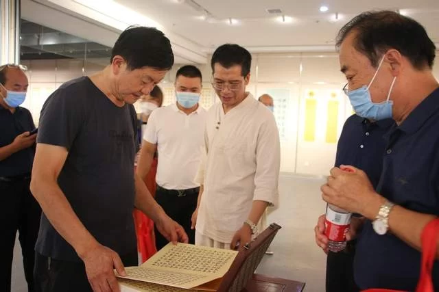 “仰怀圣地 聆道赤水”穆昉洲书法展在遵义举办(图4) “仰怀圣地 聆道赤水”穆昉洲书法展在遵义举办(图4)