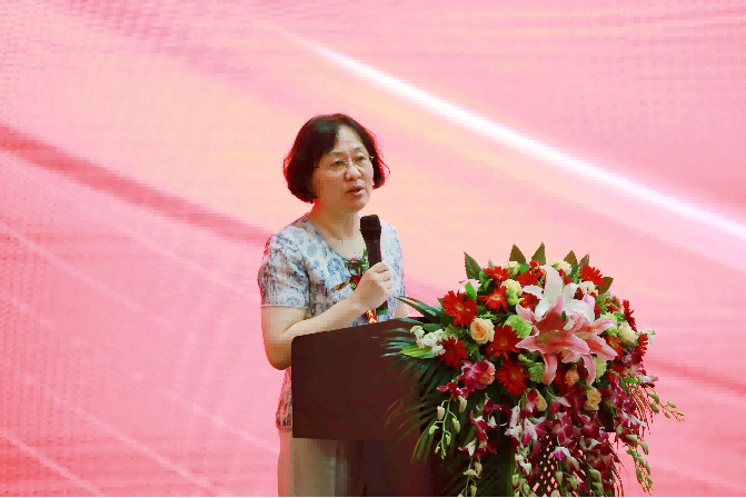 常沙娜钟连盛首度联袂《世纪华章》景泰蓝大盘璀璨问世(图3)